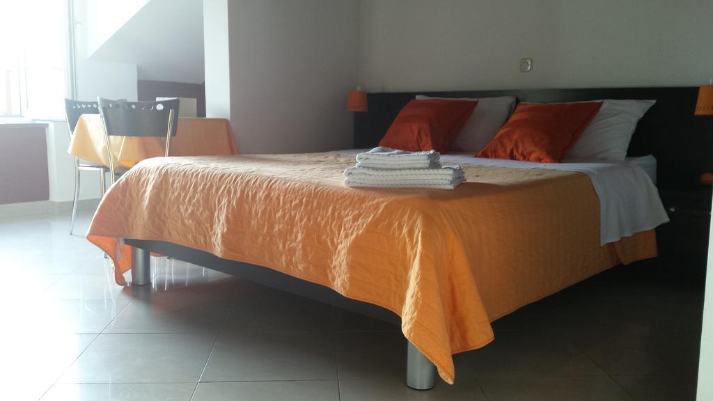 Apartments Riva Trogir Ruang foto